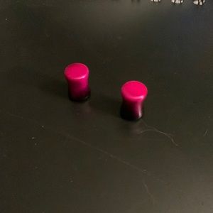 0gauge pink/black plugs